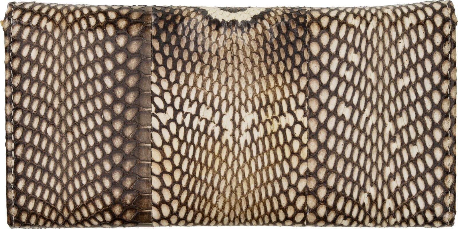 再生と富を象徴するコブラの存在感を纏う｜本コブラスキン2