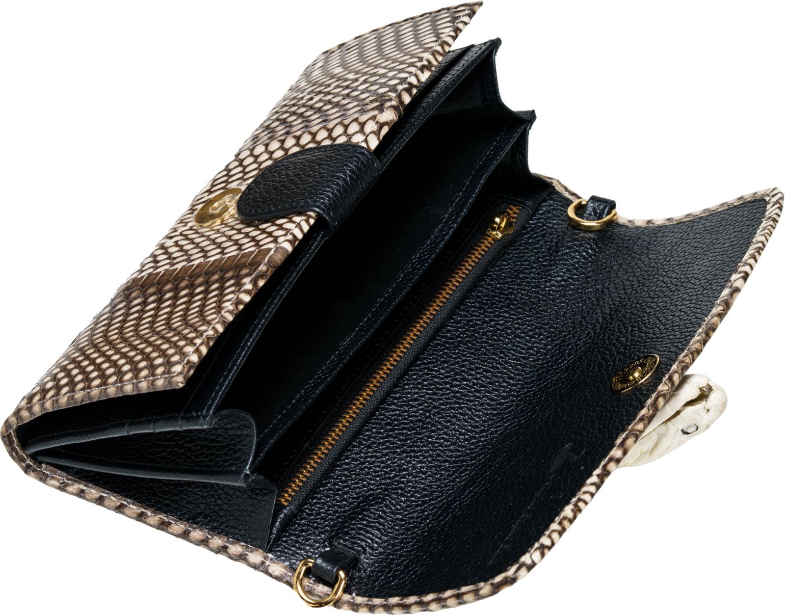 再生と富を象徴するコブラの存在感を纏う｜本コブラスキン2