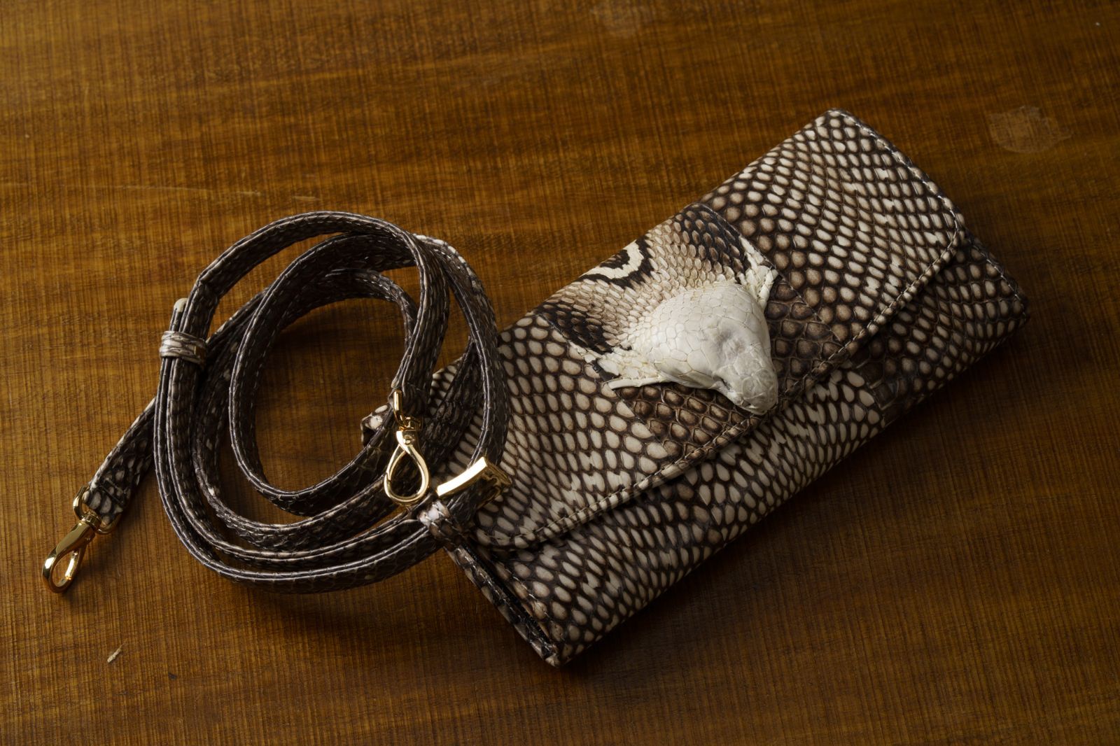 WAYラグジュアリーウォレット