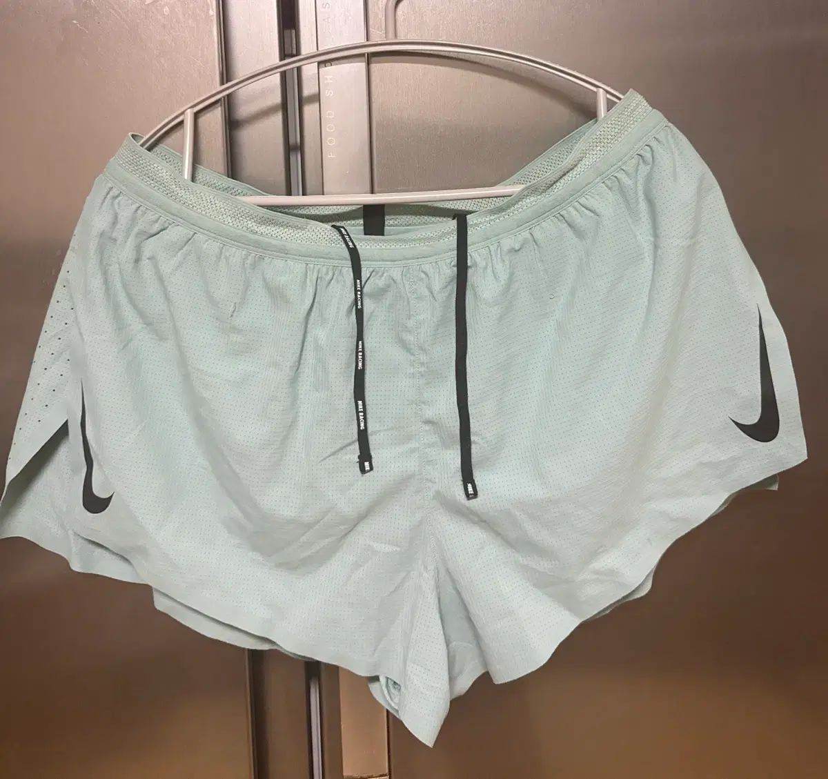 XL ナイキ adv エアロスイフト 2インチ ショーツ