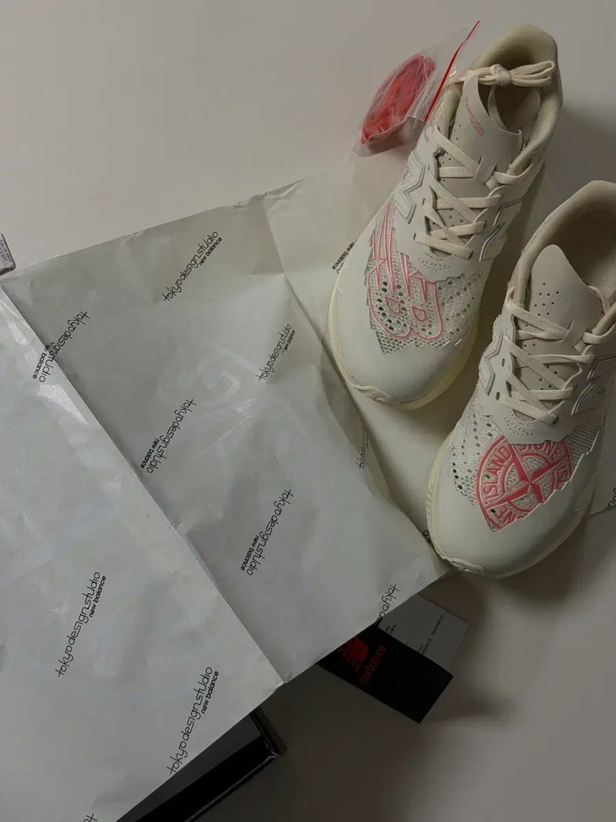 ストーンアイランド ニュー ンス ランニングシューズ