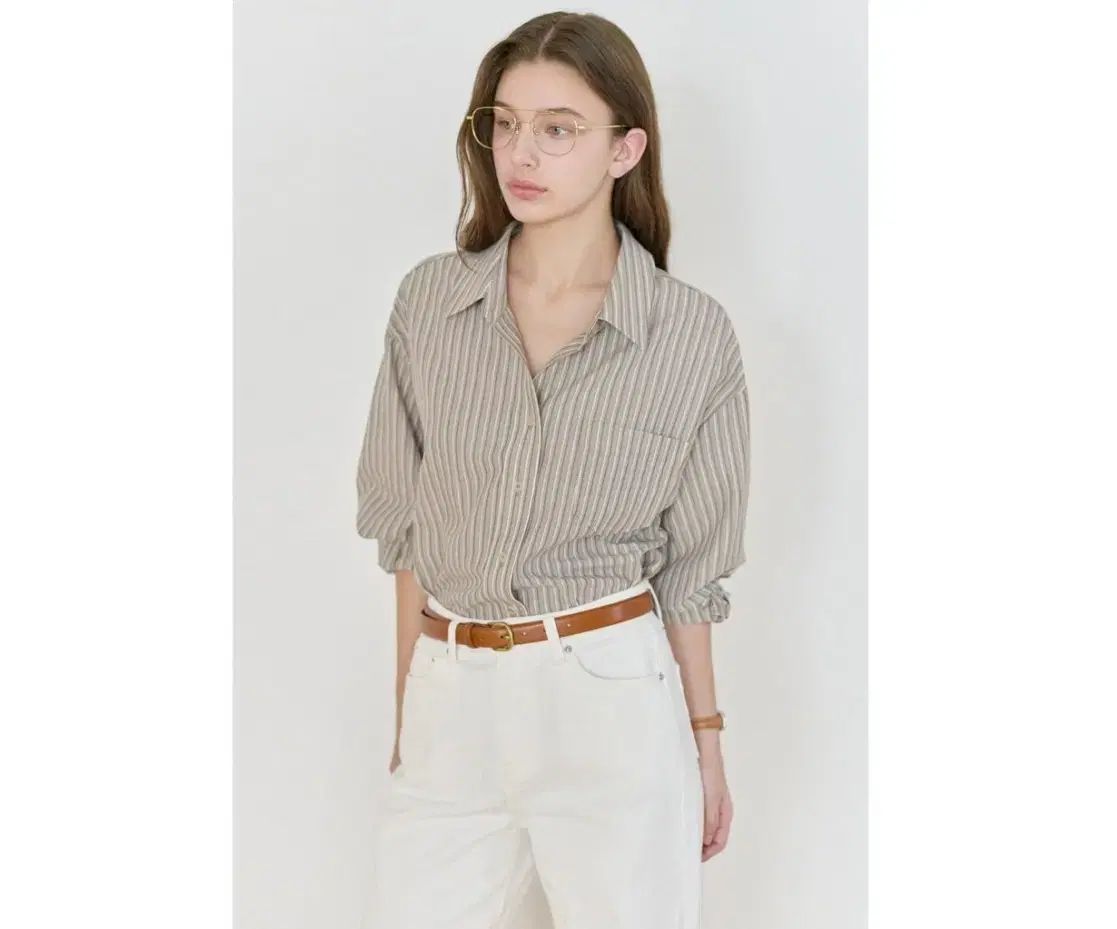 専用品トップのチューニングスケール部のクラックが残念。ソニーTFM