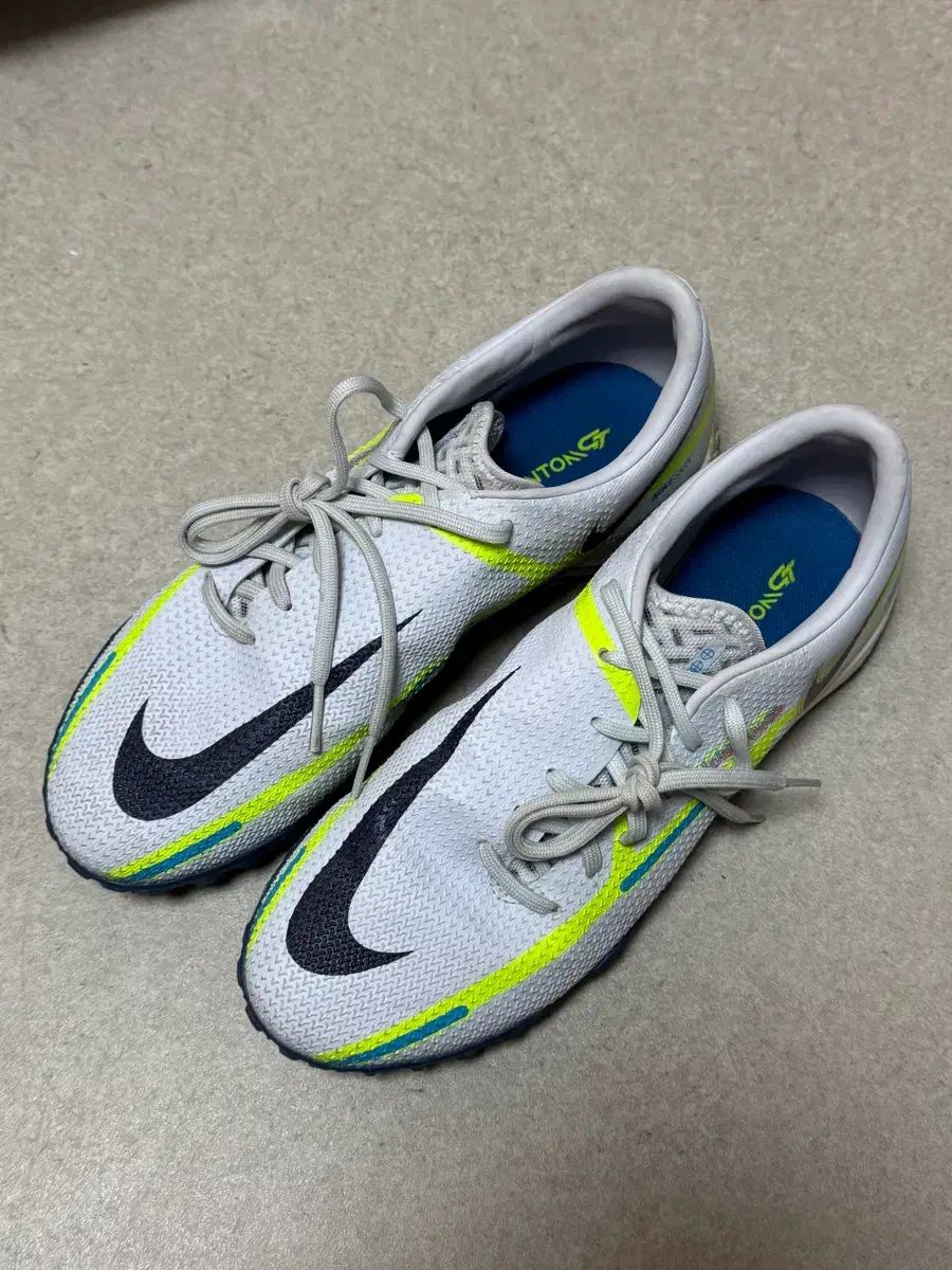 ナイキ サッカーシューズ 245 リアクト FANTOM GT 2 プロ TF DC 0768-054