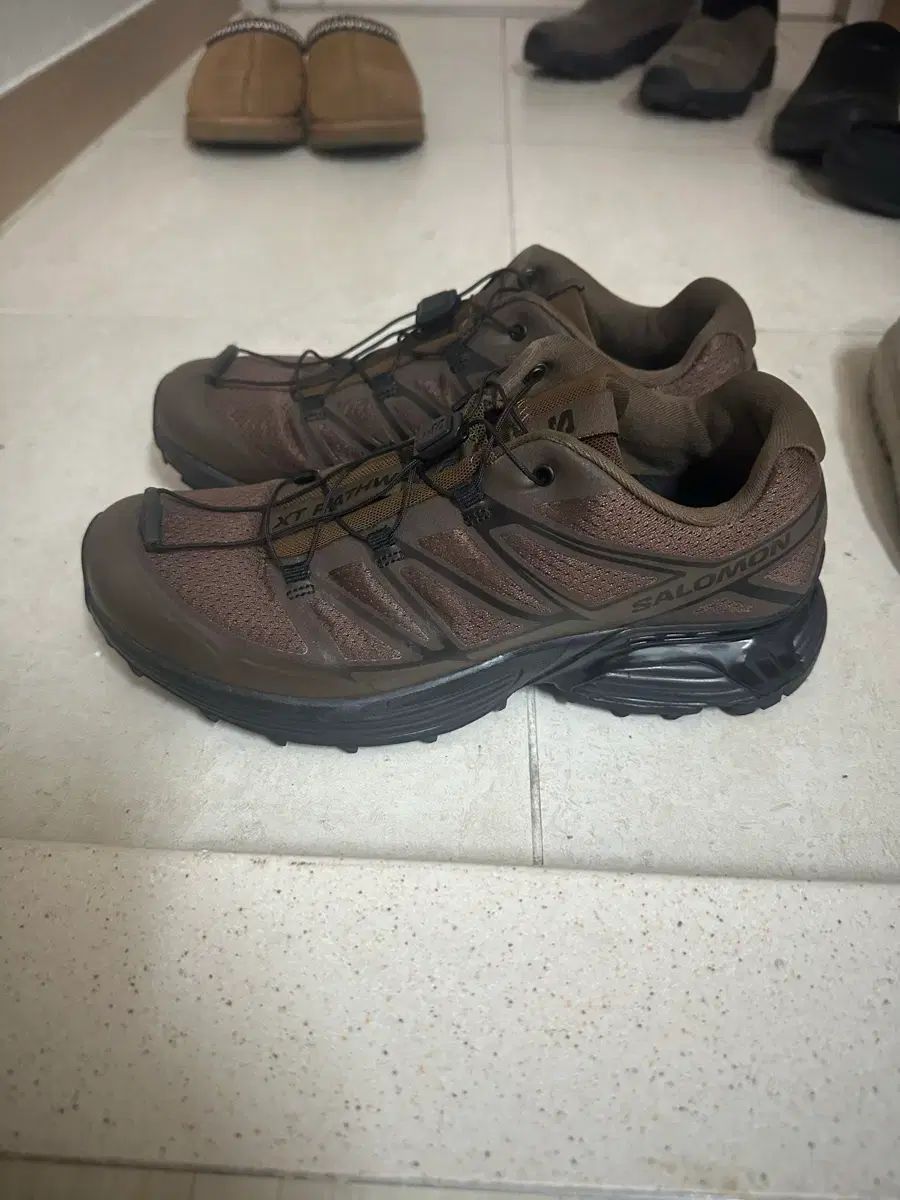  SALOMON XT-パスウェイ 2 DARK US ブラック 255 登山靴 トレッキングシューズ アウトドアシューズ