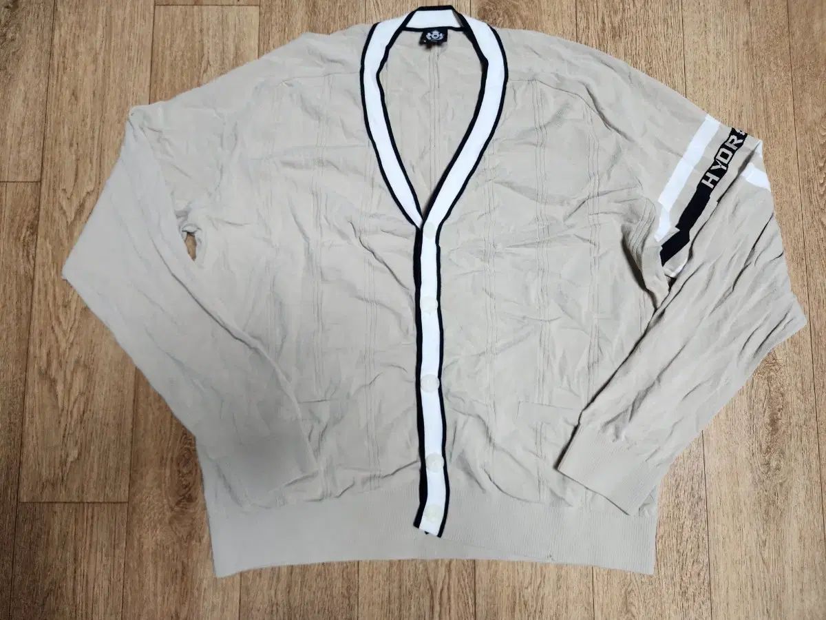 ハイドロゲル ベージュ ゴルフ カーディガン 105 サイズ