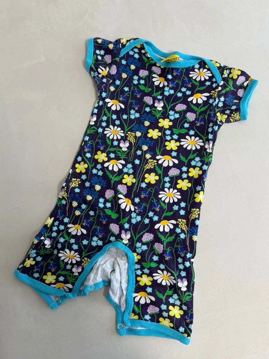 ダンス フラワー サマー スーツ 86