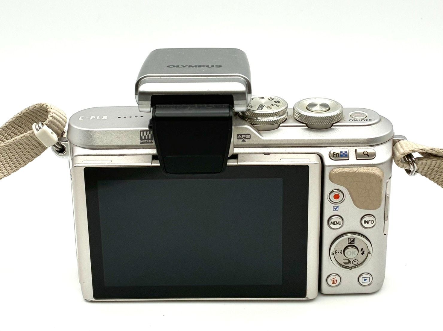  シャッター回数3562回 使用ごくわずか OLYMPUS PEN E-PL 8 オリンパス ペン M.ZUIKO DIGITAL 14-42 mm F 3.5-5.6 EZ ED MSC レンズキット フラッシュ 4 FS 1 付き 返金保証 ミラーレス一眼 デジタルカメラ