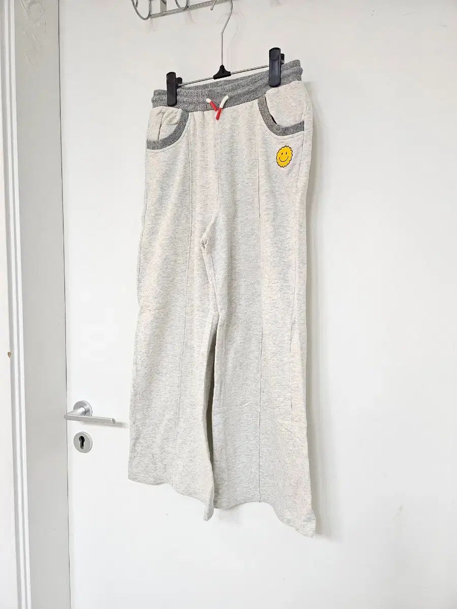 アイスビスケットスマイルパッチトレーナーセット