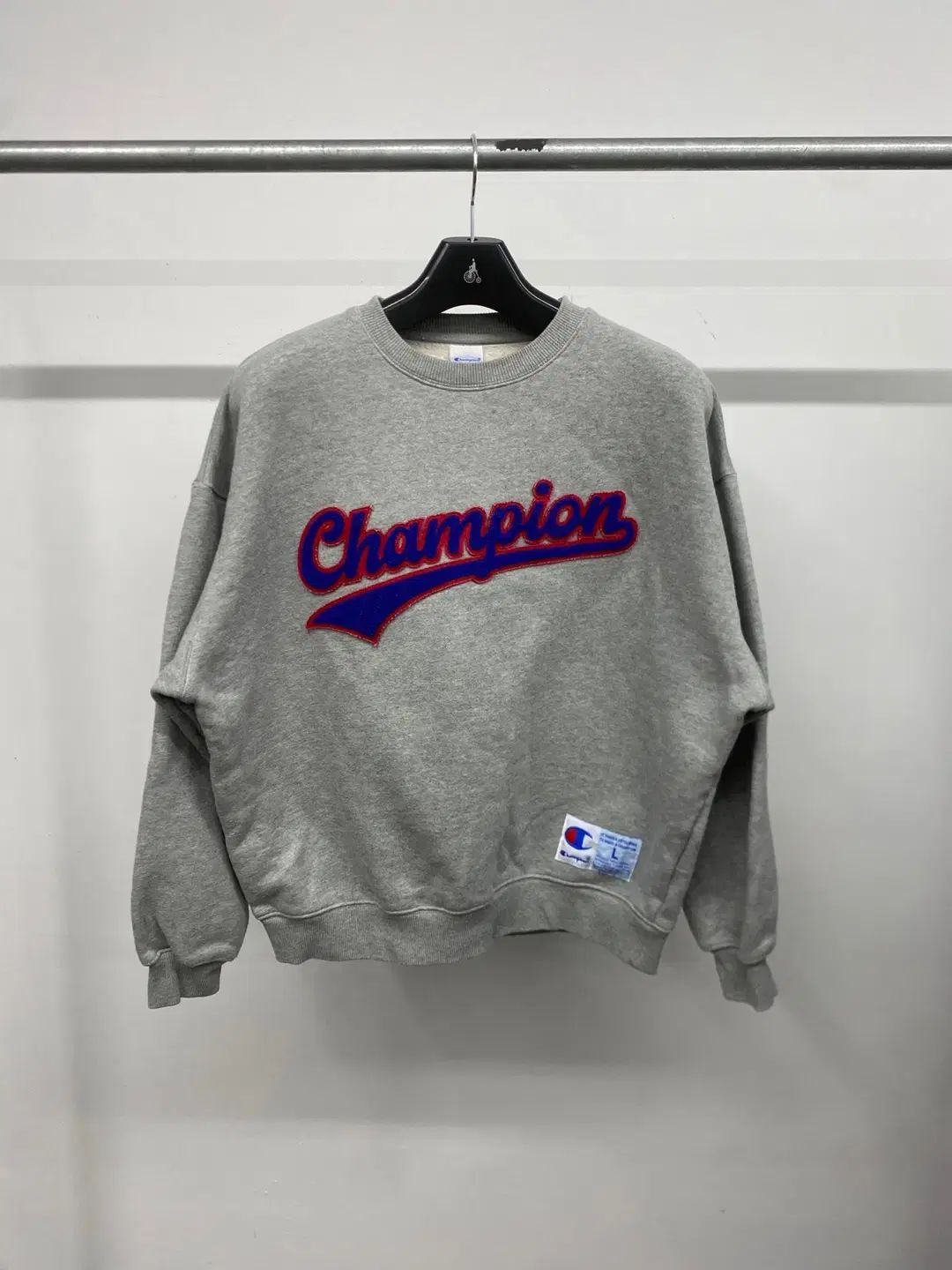 亀田陵瀬 三行書 紙本掛軸 自題共箱 亀田陵瀬 三行書 紙本掛軸 自題共箱 - メルカリ