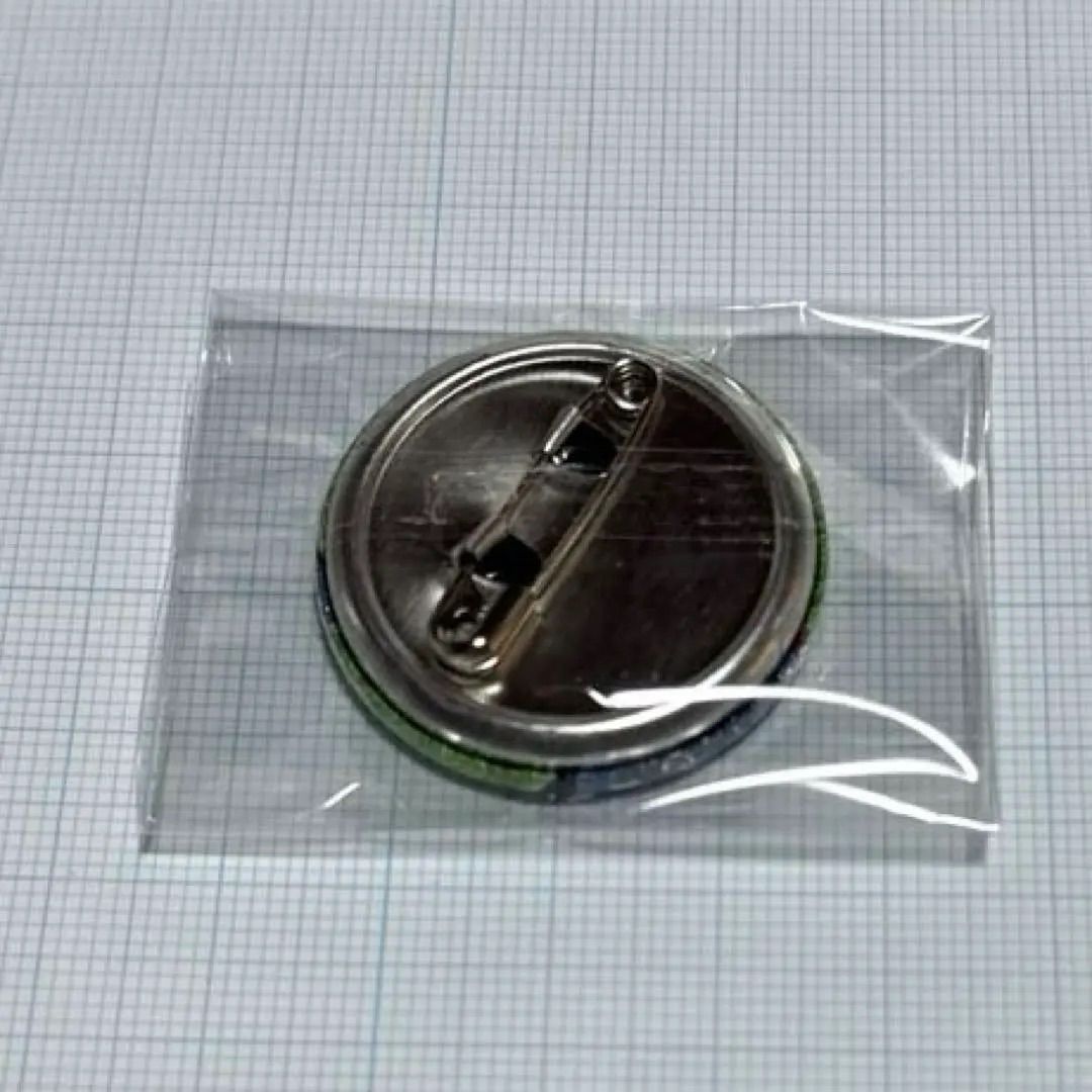 銀魂 桂小太郎 缶バッジ ジャンプショップ - メルカリ