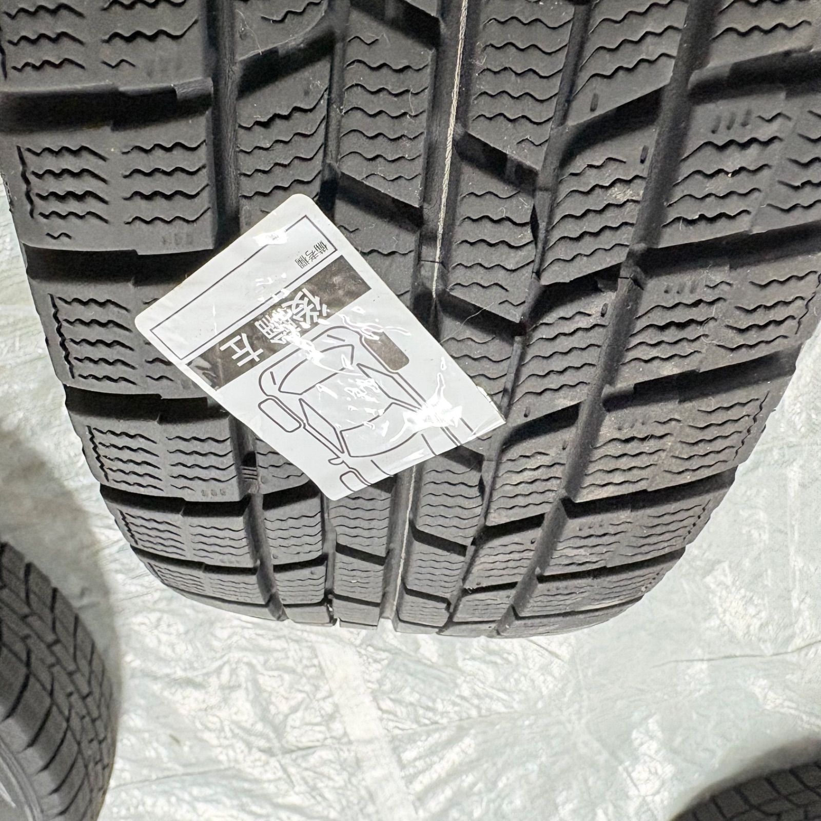 スタッドレスタイヤ4本セット 195