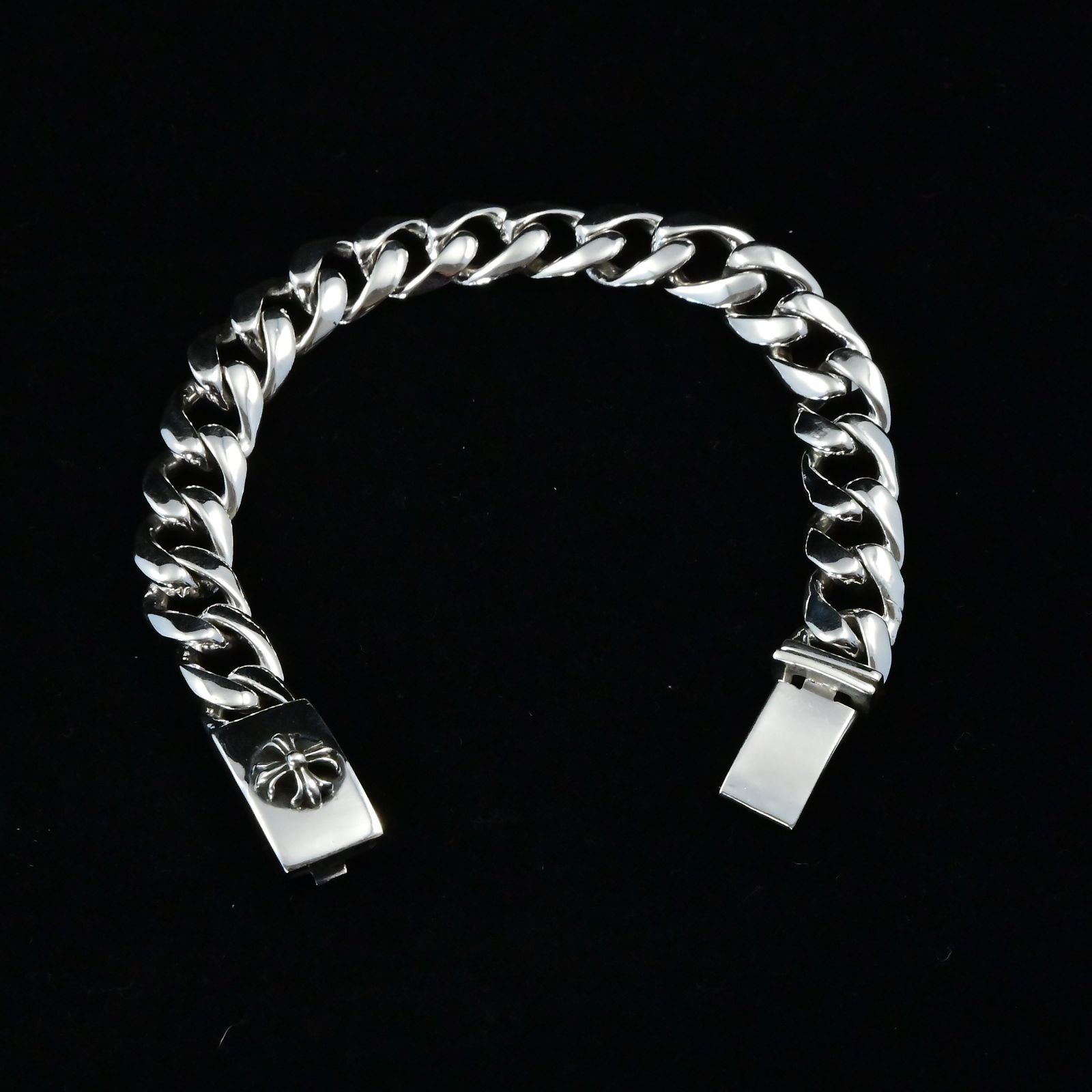 重厚な意志を腕元に刻む｜クロスボックスクラスプ 喜平シルバー925ブレスレット
