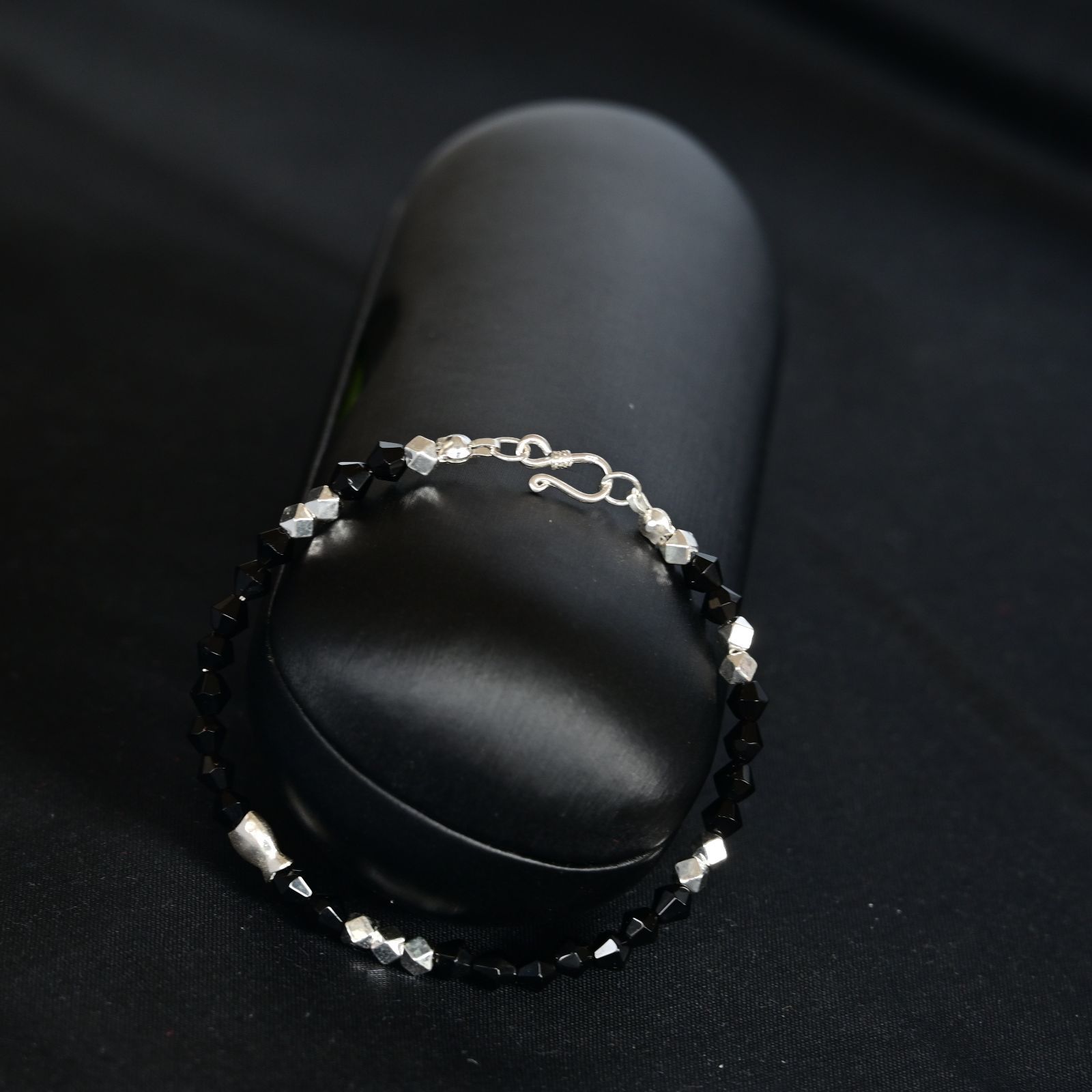 ビーズブレスレット