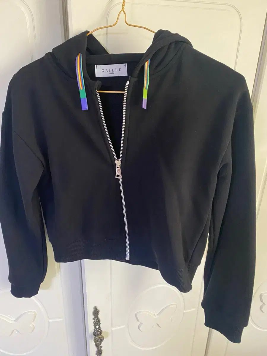 GAELLE ブラック レインボー フード ジップアップ 12 y
