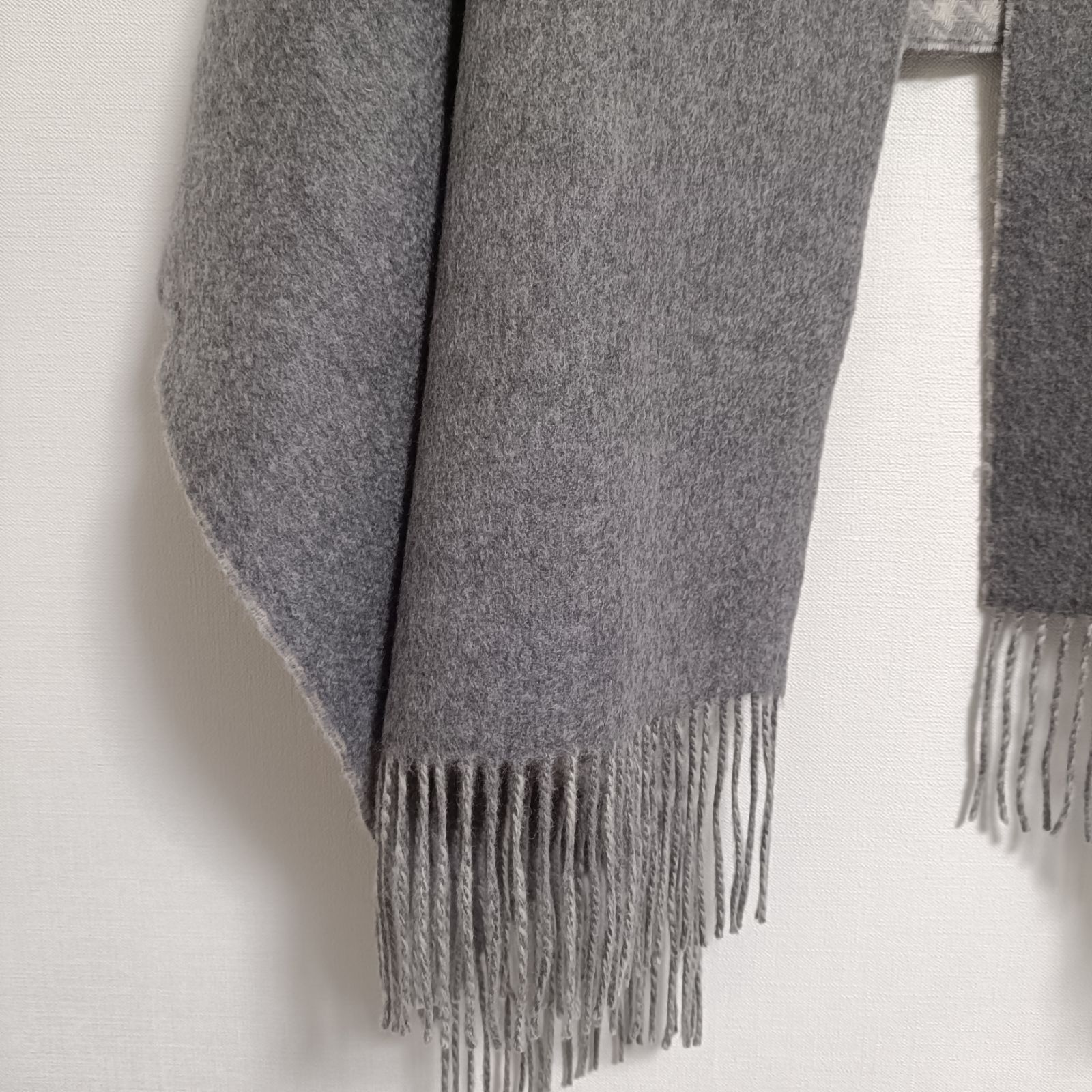 スタイルデリ 大判カシミヤストール 切り替え グレー系 美品 - メルカリ