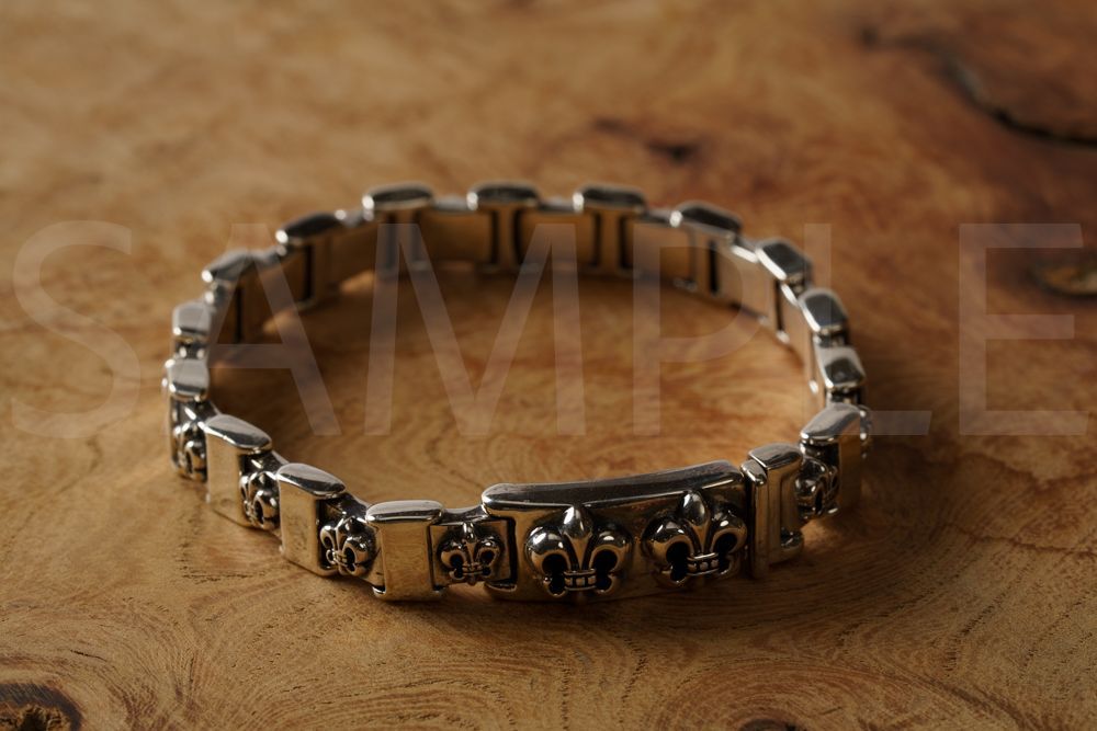  重厚なる百合の連なりが宿す威厳と品格｜シルバー925 ラグジュアリーリンクブレスレット ブレスレット バングル アクセサリー