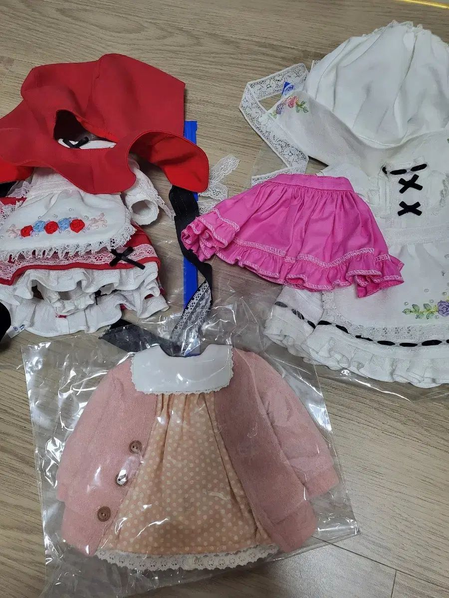 - シンディ メルカリ 公式通販 2026年最新シンディドールの人気アイテム シンディちゃん ディズニーベビードール ペディグリー doll 人形 sindy タミーちゃんサンダル付 ヴィンテージ ベビードール 뮬란 Patch