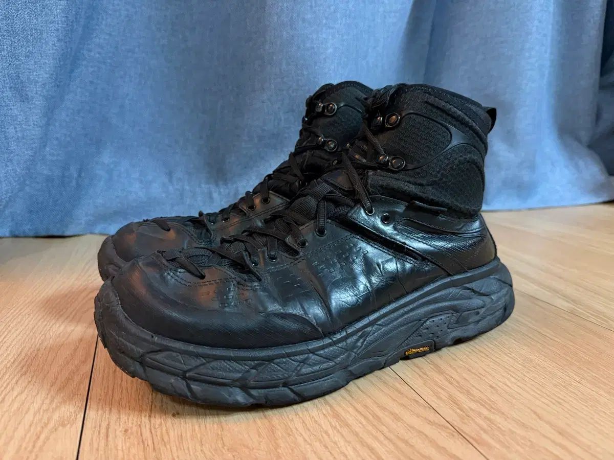 ホカ トー トゥー ハイ ウルトラ 275