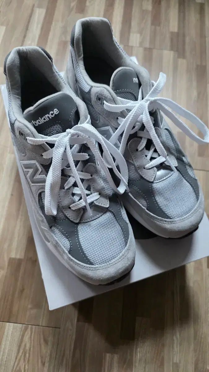 ニューバランス 992 グレー
