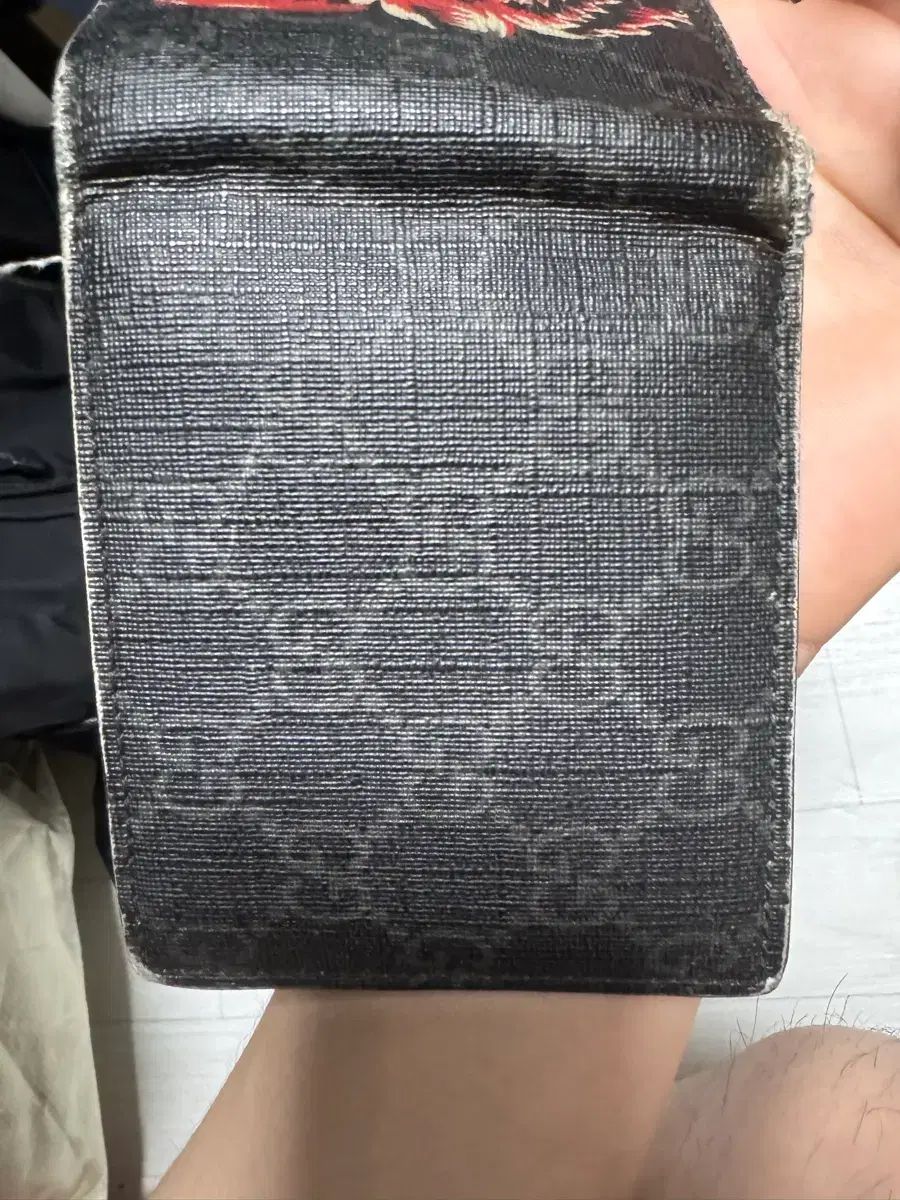 グッチ GG ウルフ プリント 二つ折り財布 ブラック 長財布 小物 メンズ