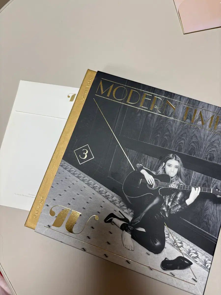 IU モダンタイムズ エディション アルバム