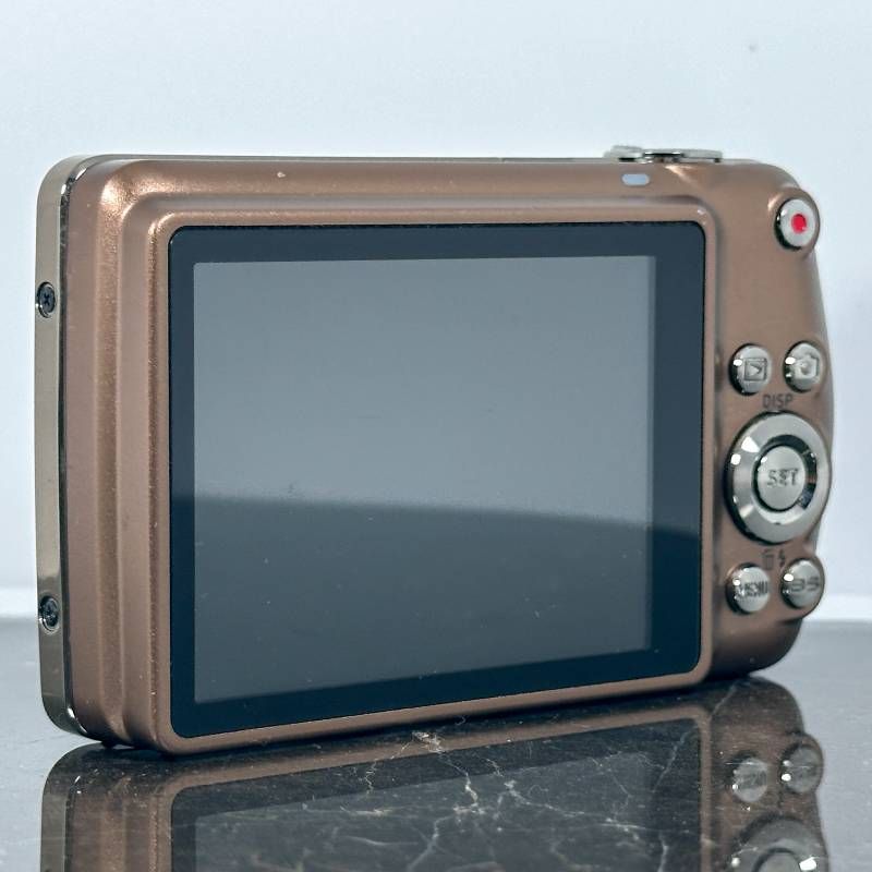 美品】Casio EXILIM EX-Z330 ゴールド 1210万画素 裏面照射CMOS 光学8