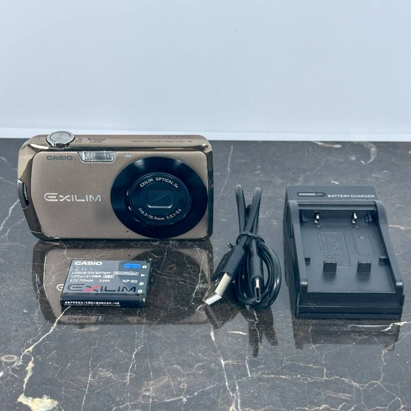 美品】Casio EXILIM EX-Z330 ゴールド 1210万画素 裏面照射CMOS 光学8