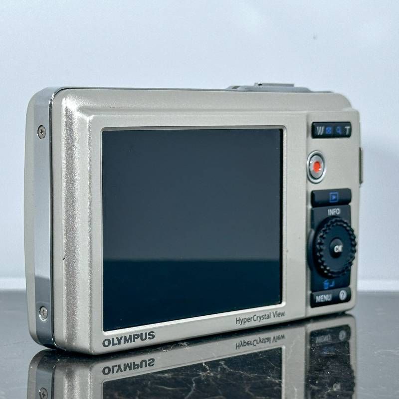 美品】OLYMPUS μ-5010 チタニウムシルバー 1400万画素 26mm広角 光学5