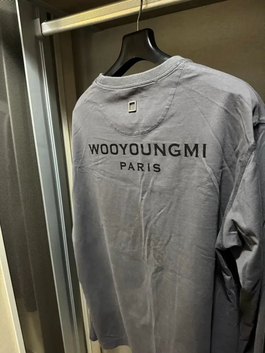 WOOYOUNGMI ウーヨンミ バックロゴ 長袖Tシャツ