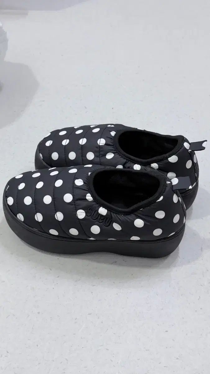 SUBU ドット フラットフォーム