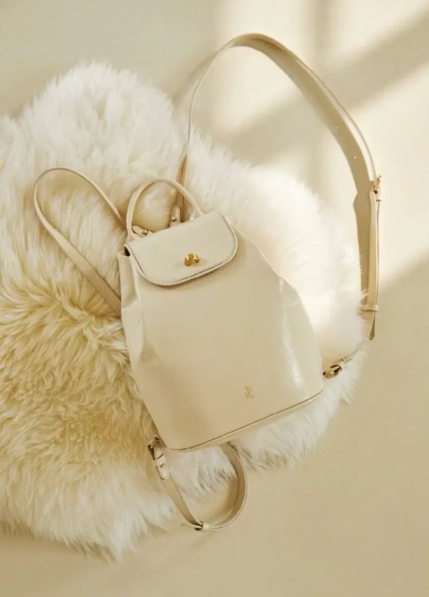 エンディルローズ 麻バッグ グロッシー アイボリー