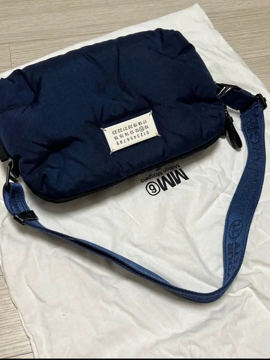 MM 6 Maison Margiela ダウンバッグ ネイビー