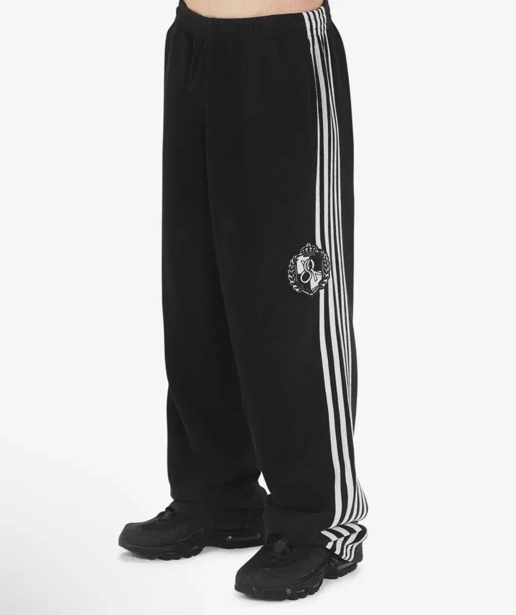 OY オワイ ブラック スウェット パンツ トレーナー ズボン 2