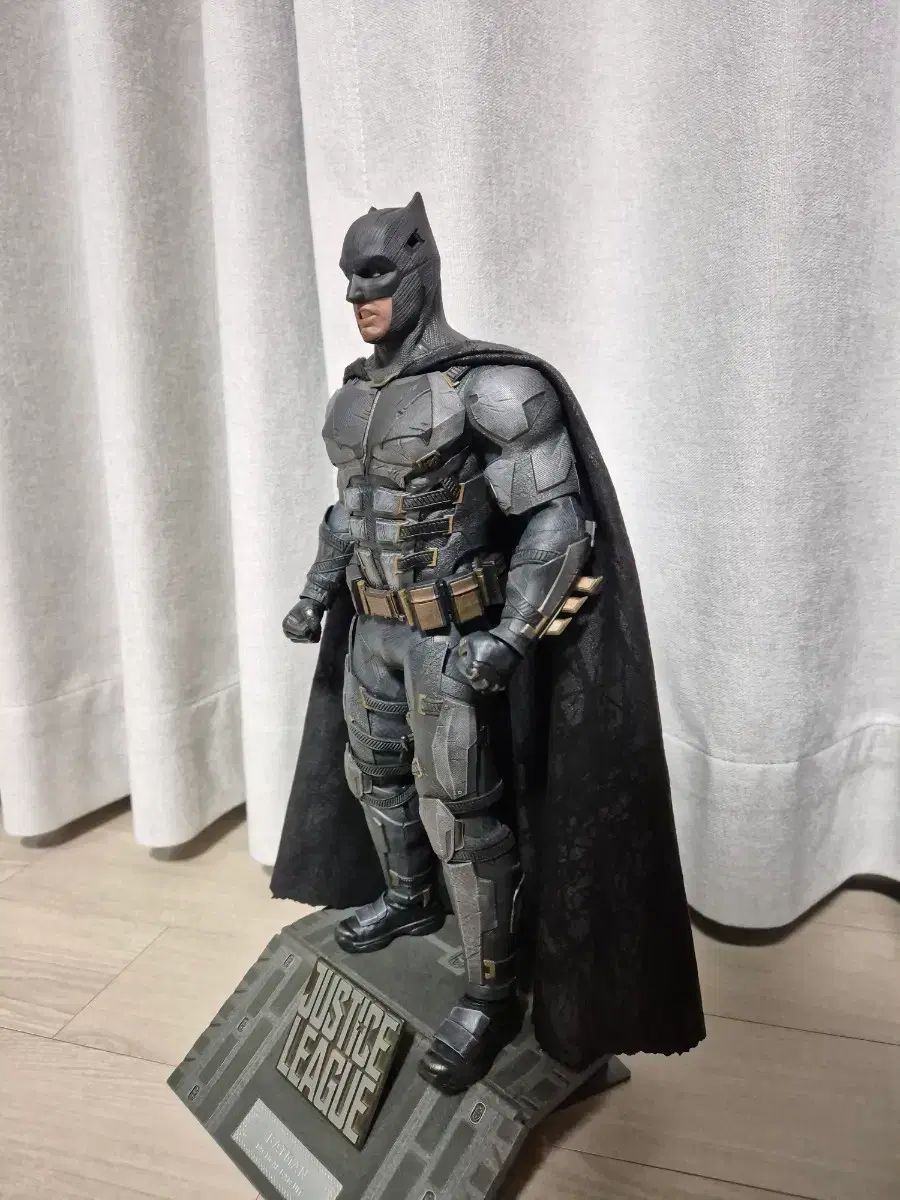 ホットトイズ ジャスティス・リーグ バットマン (タクティカル) - メルカリ