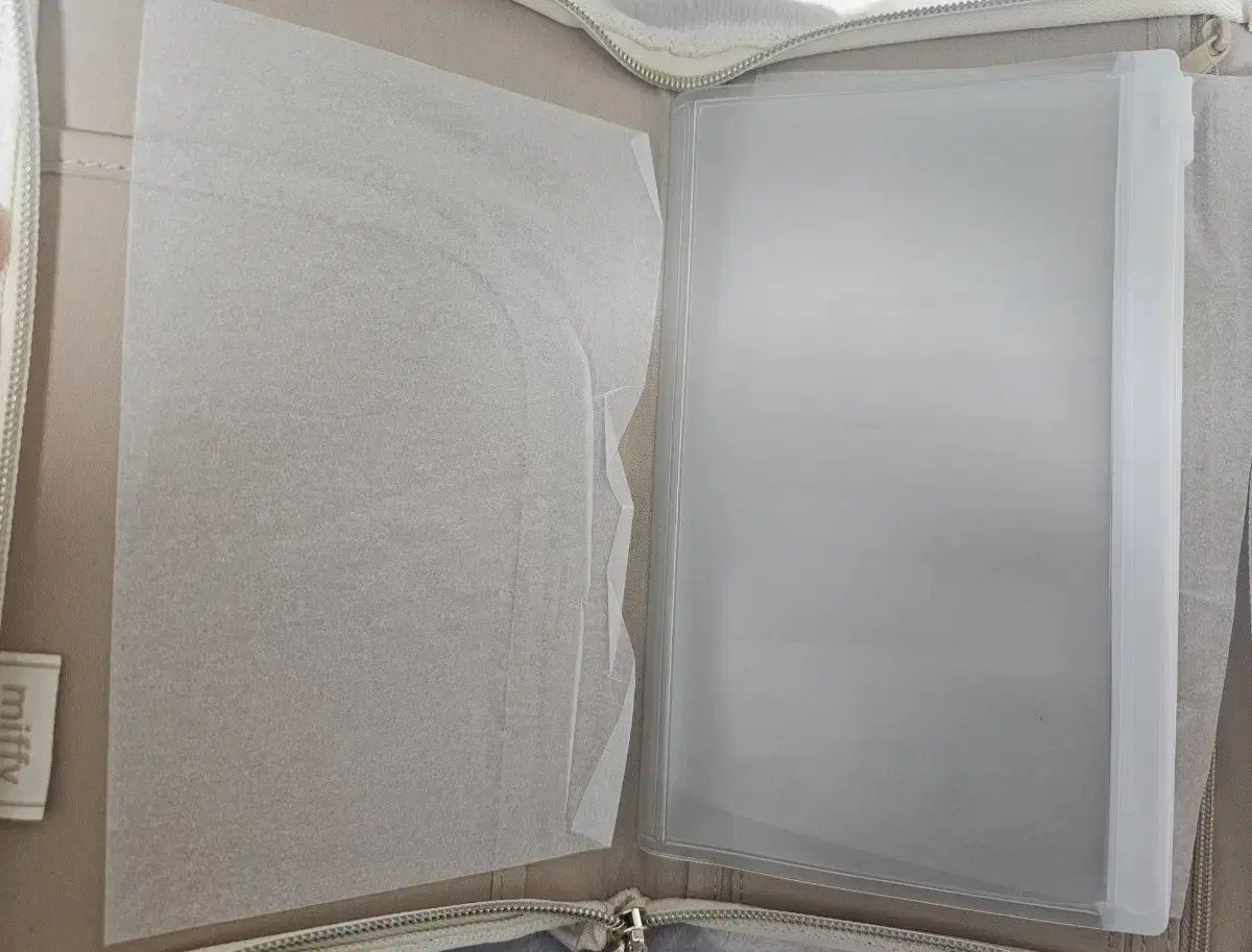 ミッフィー 刺繍 MULTI Tシャツ ポーチ