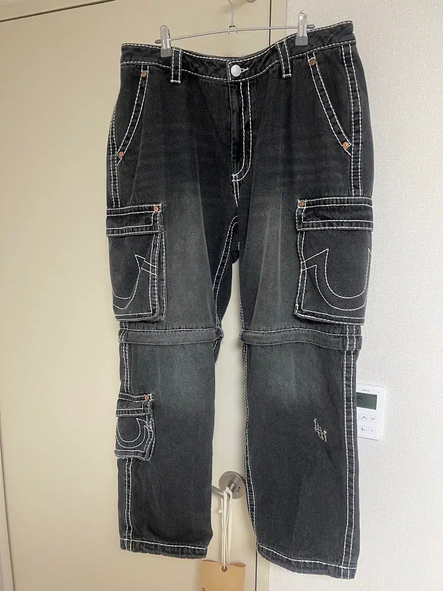 Fetch Sunday TRUE RELIGION デニムパンツ xl