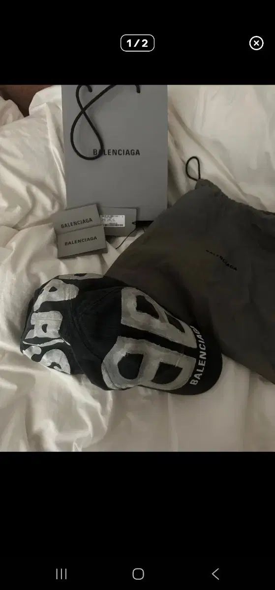 バレンシアガ ペインティングボールキャップ