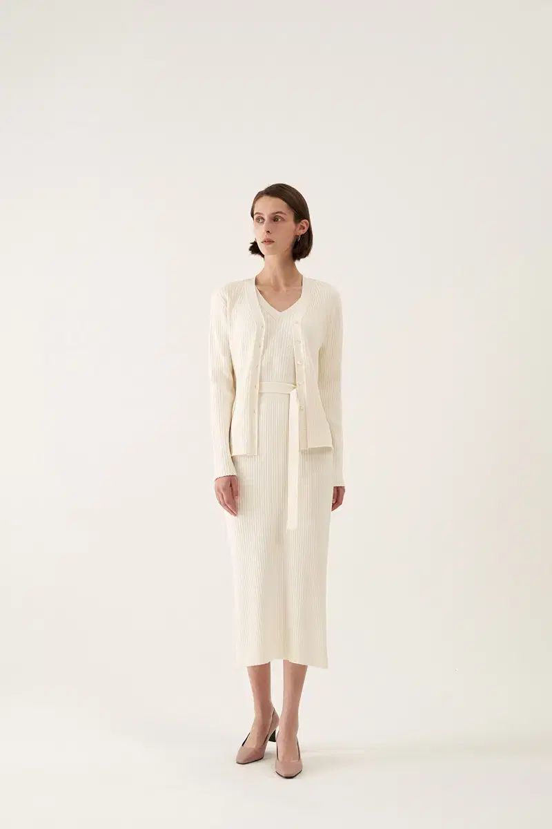 メビ メルシービアン カーディガン ニットONE PIECE セット クリーム