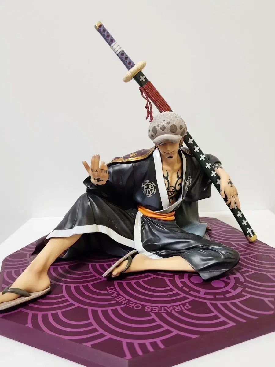 ONE PIECE トラファルガー ロー POP ワノ国 座位