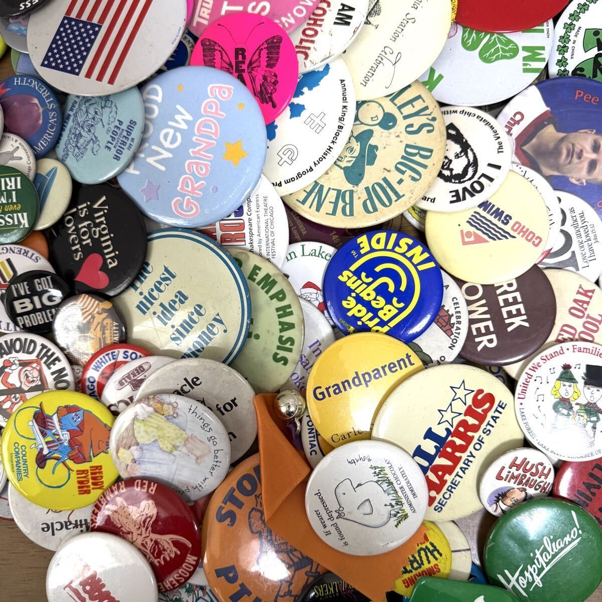 A】100点 ヴィンテージ 缶バッジ 大量 まとめ売り まとめて セット