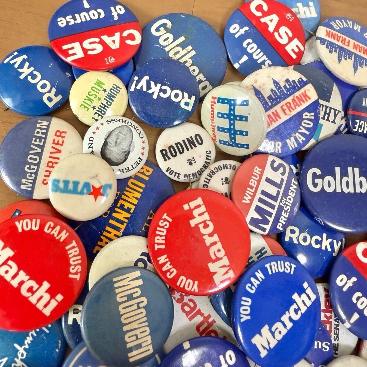 D】100点 ヴィンテージ 缶バッジ 大量 まとめ売り まとめて セット