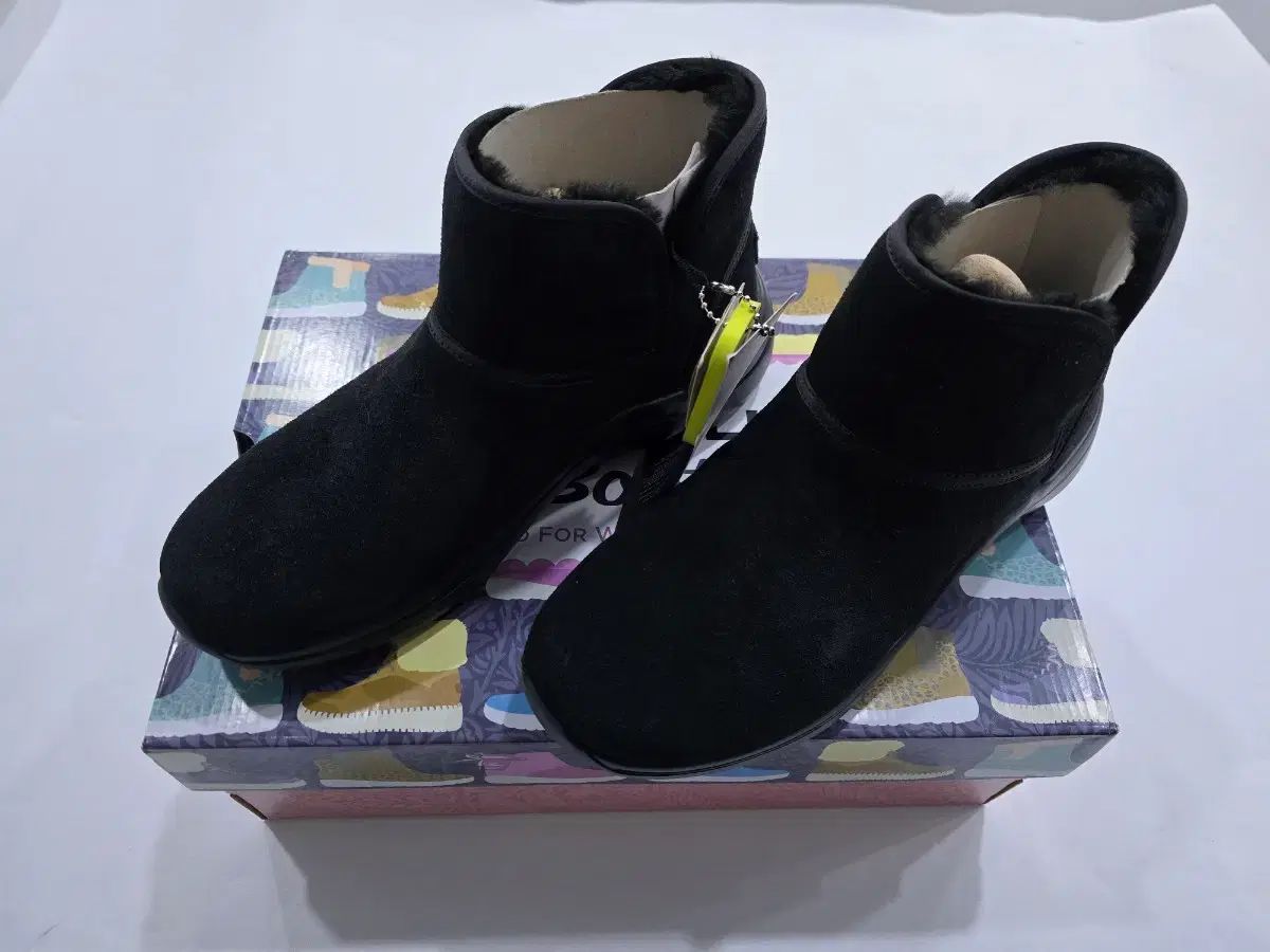 スケッチャーズ ブーツ 245