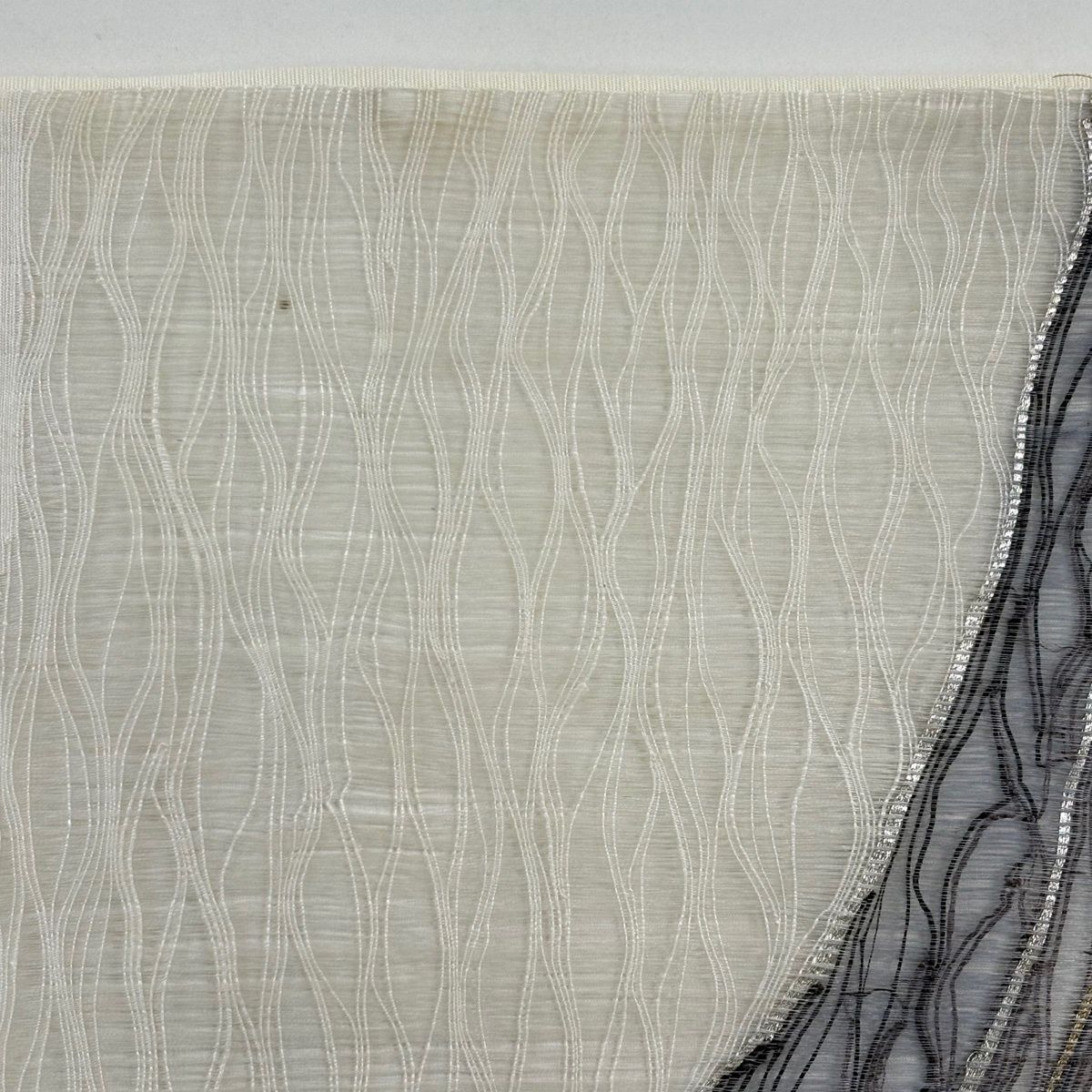 袋帯 秀品 紬地 幾何学模様 金銀糸 クリーム お太鼓柄 正絹 【中古