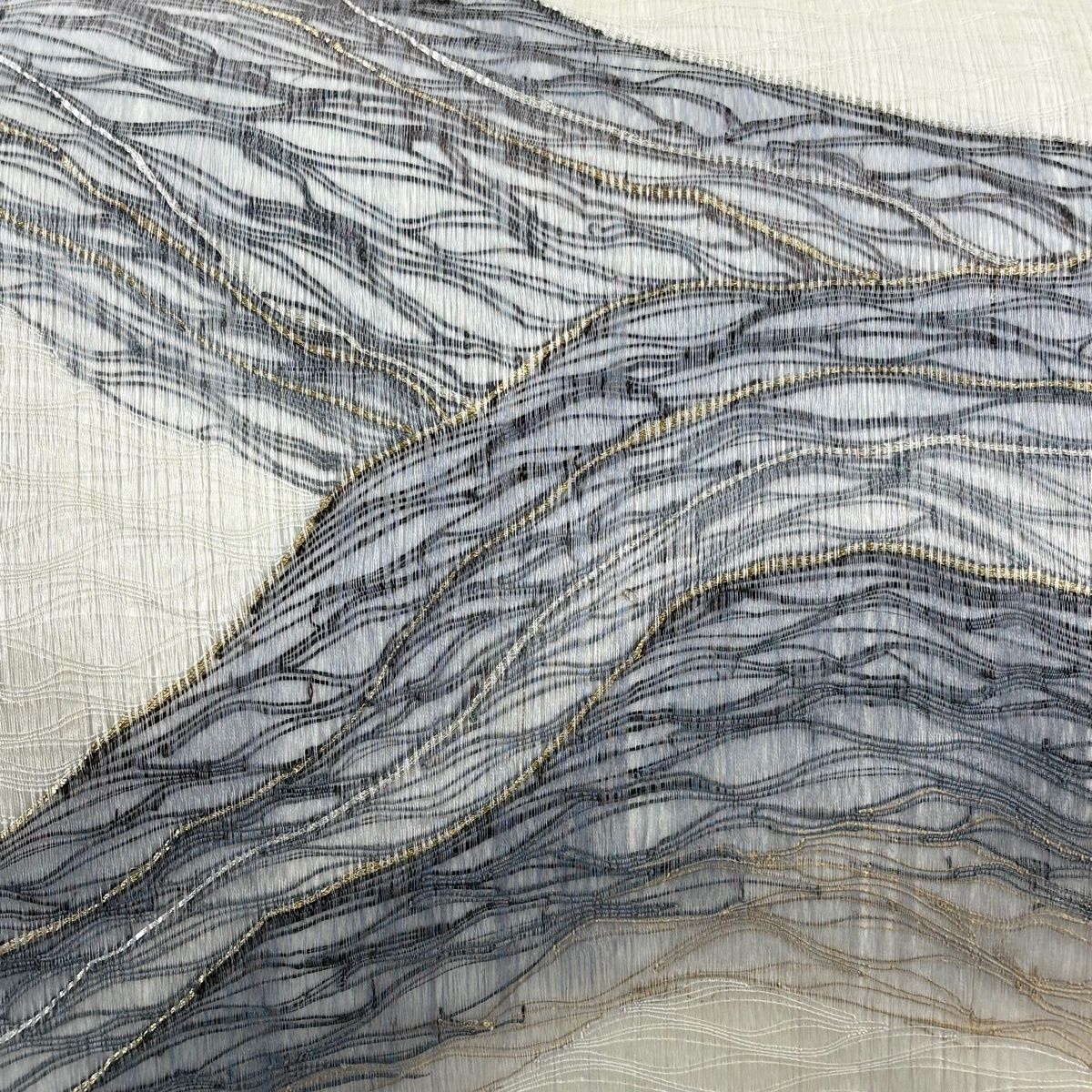 袋帯 秀品 紬地 幾何学模様 金銀糸 クリーム お太鼓柄 正絹 【中古