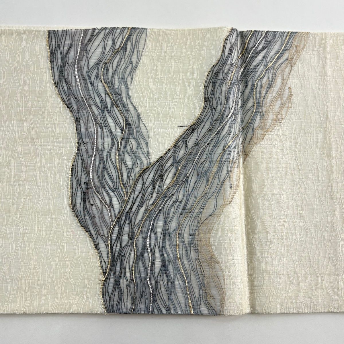 袋帯 秀品 紬地 幾何学模様 金銀糸 クリーム お太鼓柄 正絹 【中古