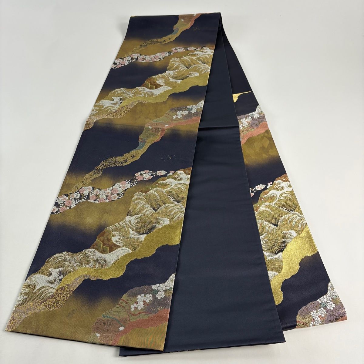  袋帯 秀品 研ぎ出し箔 波頭 梅 金糸 箔 灰色 六通 正絹 袋帯 帯