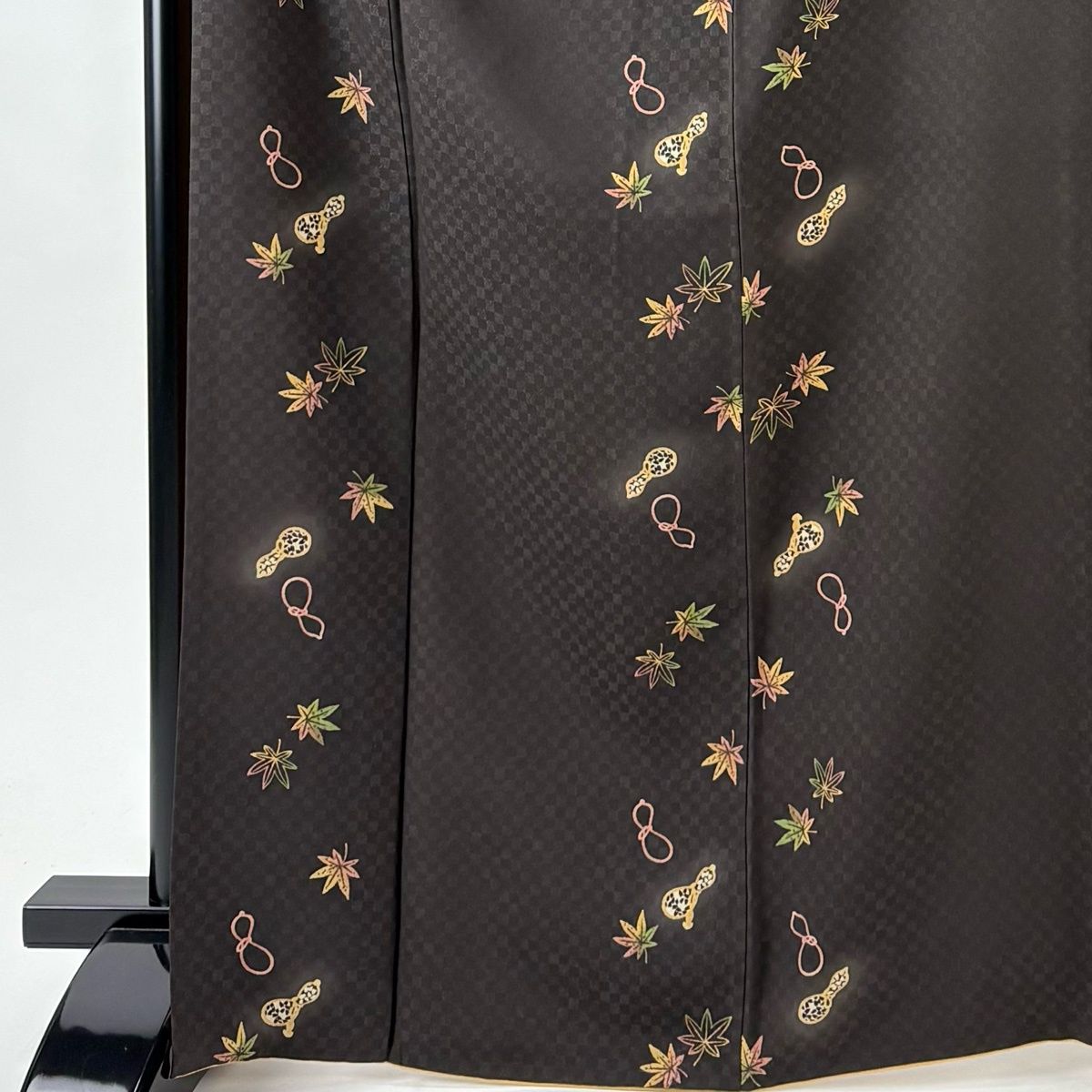 小紋 身丈168 cm 裄丈67.5 L 袷 ほていや 瓢箪 紅葉 焦茶色 正絹