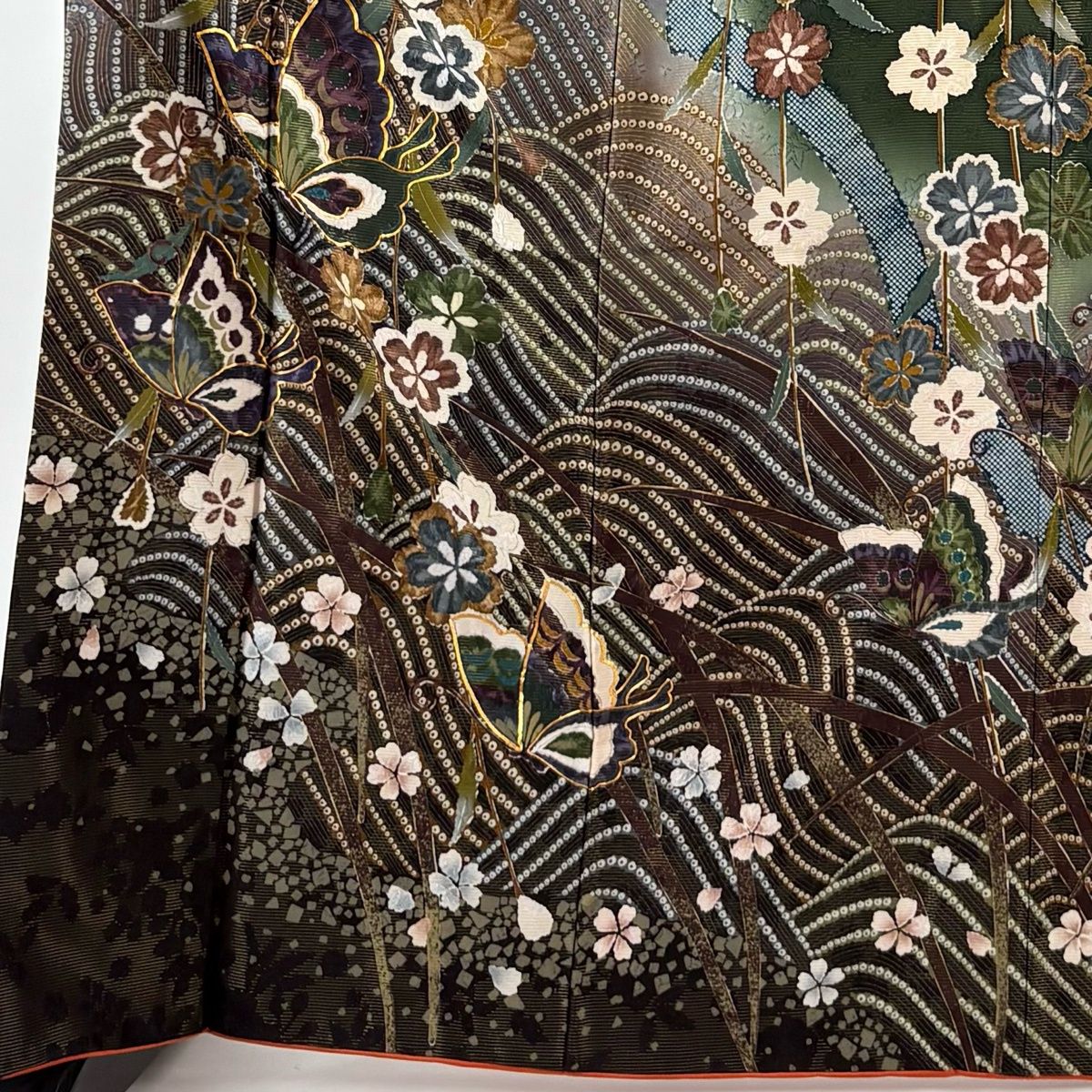 振袖 身丈167.5 cm 裄丈68.5 L 袷 枝垂れ桜 蝶 金通し 金彩 焦茶色 正絹