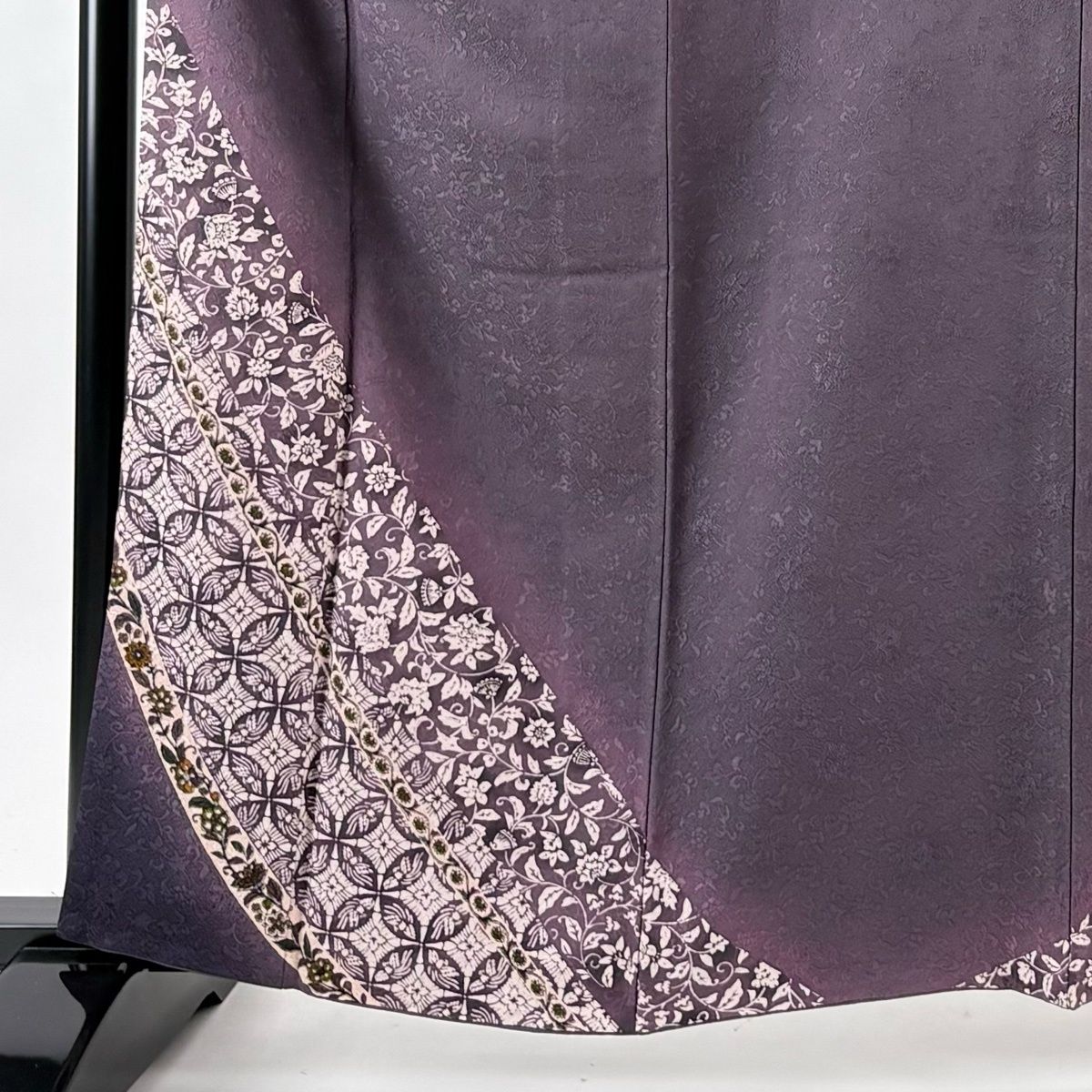 付下げ 身丈161.5 cm 裄丈66.5 M 袷 花唐草 七宝 ぼかし 紫 正絹
