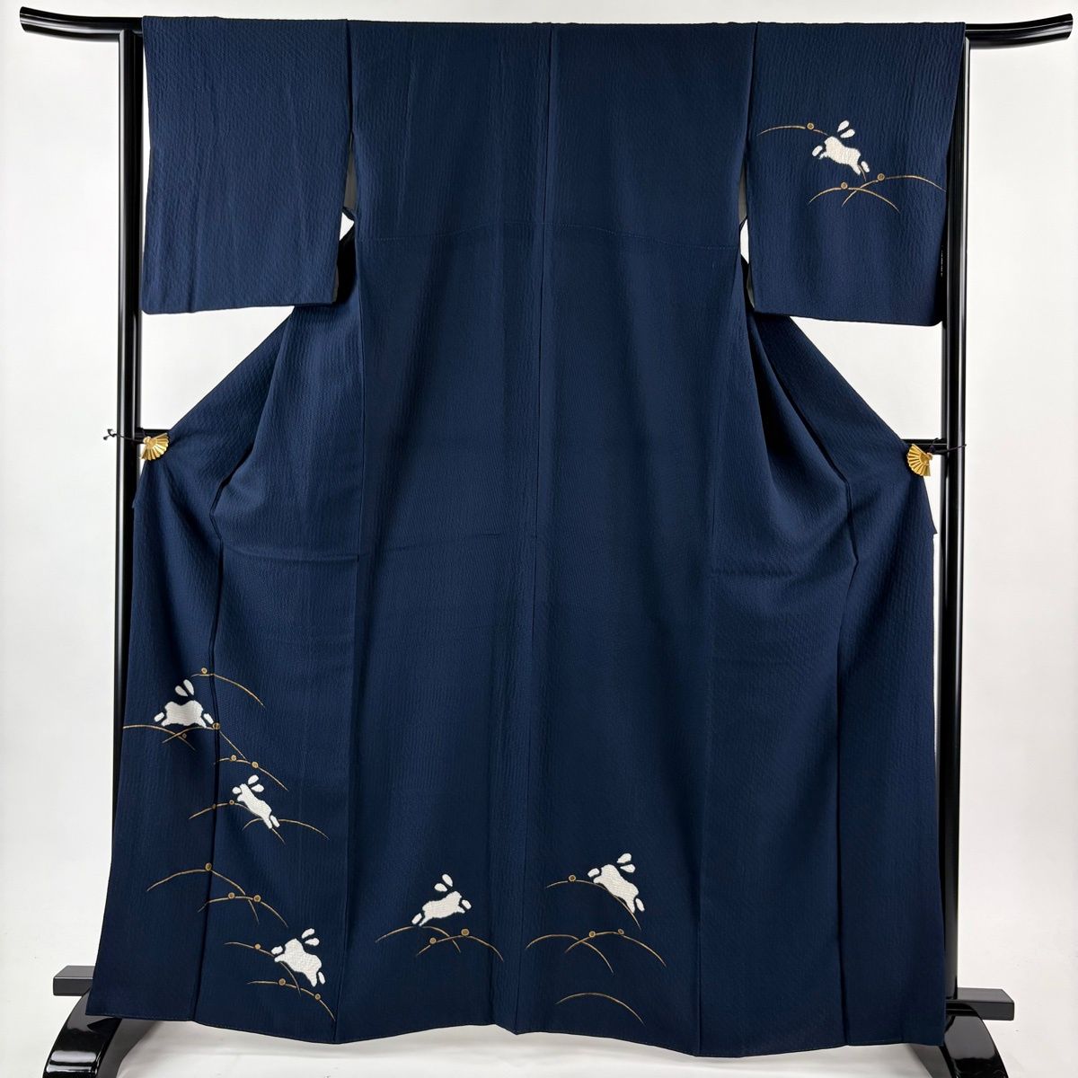 付下げ 身丈165 cm 裄丈64.5 M 袷 うさぎ 露芝 金彩 紺色 正絹